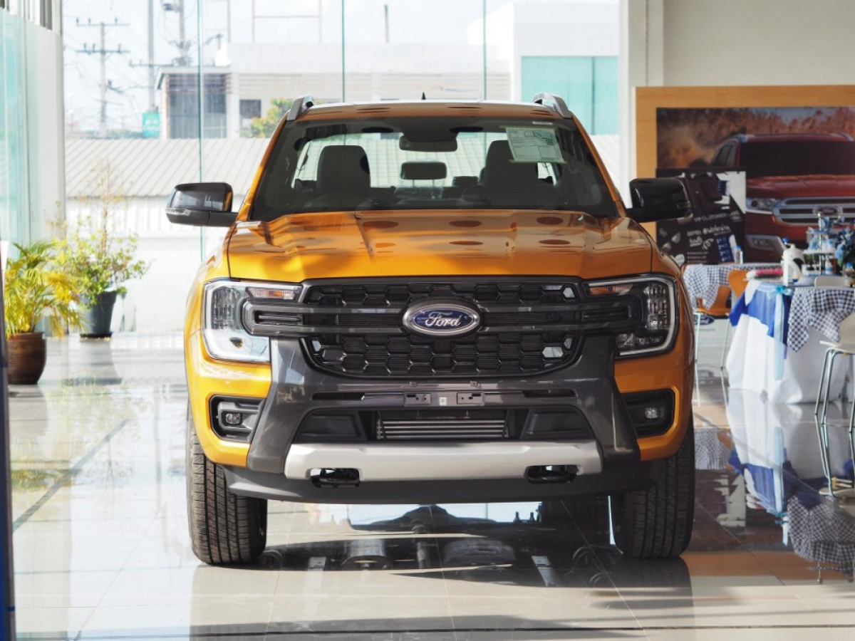 Ford Ranger bán 2.394 chiếc trong tháng 10