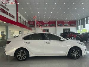 Xe Kia K3 Premium 1.6 AT 2022