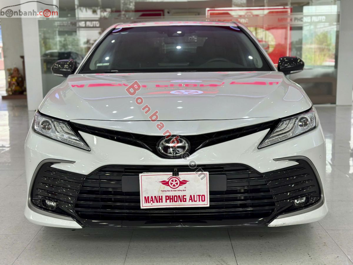 Toyota Camry 2.0Q 2022