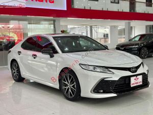 Xe Toyota Camry 2.0Q 2022