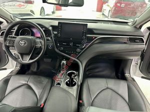 Xe Toyota Camry 2.0Q 2022