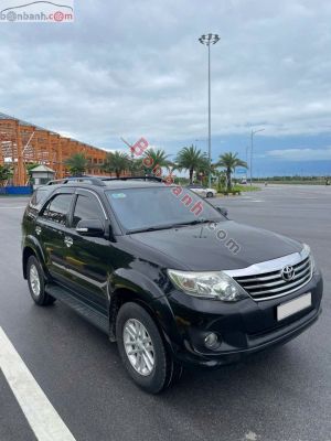 Xe Toyota Fortuner 2.7V 4x2 AT 2012