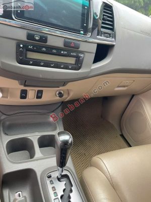 Xe Toyota Fortuner 2.7V 4x2 AT 2012