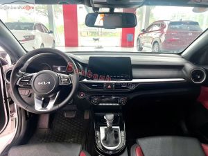 Xe Kia K3 Premium 2.0 AT 2025
