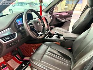 Xe VinFast Lux SA 2.0 Premium 2.0 AT 2019